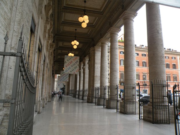  Roma - Galleria Alberto Sordi (ex Galleria Colonna)